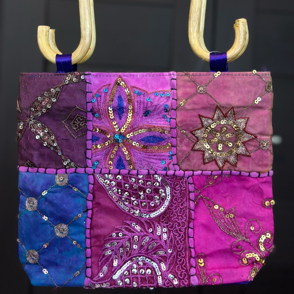 Patchwork Embroidered Handbag - Picture 3 of 4